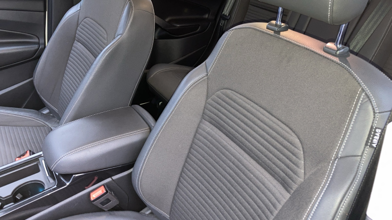 Ford Kuga 2.0 TDCi Titanium Edition 5dr 2WD Diesel Estate